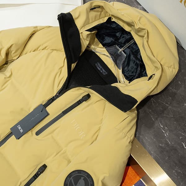 ★日本!!人気！ディオール Descente&Peter Doig パファージャケット des92512